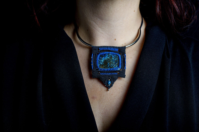 Collier &quot;Moderna&quot;