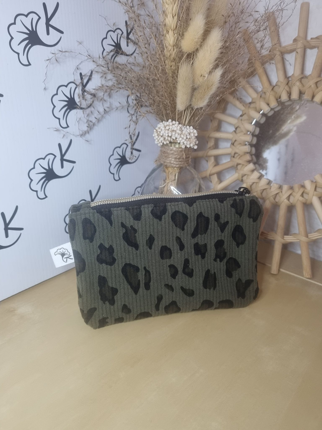 Pochette Amy velours Léopard kaki / intérieur coton noir