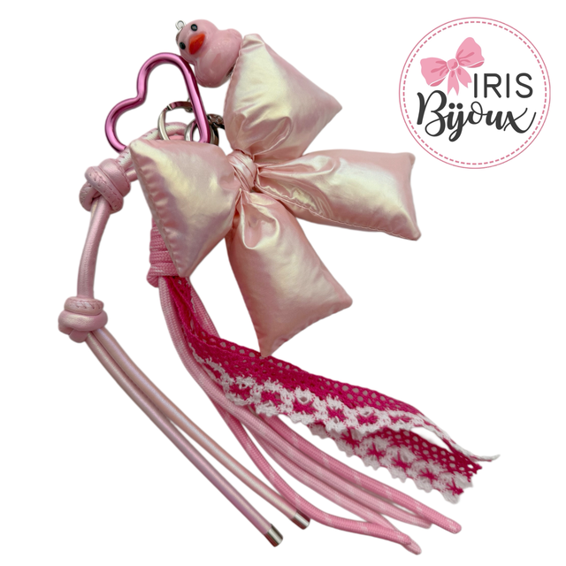 Charm da borsa fiocco rosa 