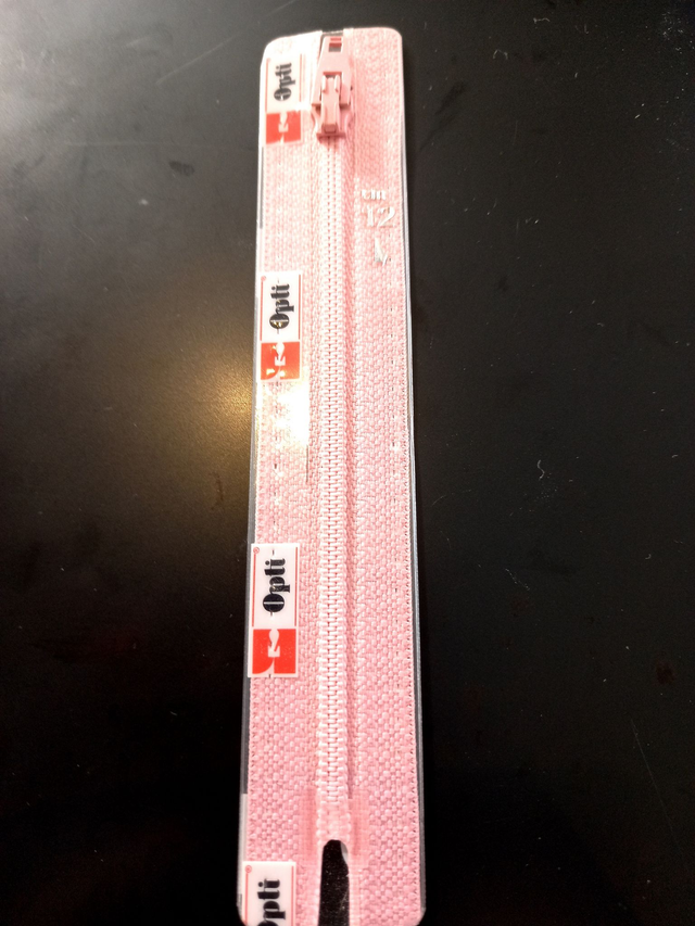 S40 / kleur 749 Opti rits kunststof lichtroze