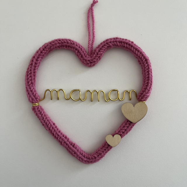 Cœur petit modèle en tricotin « maman » rose