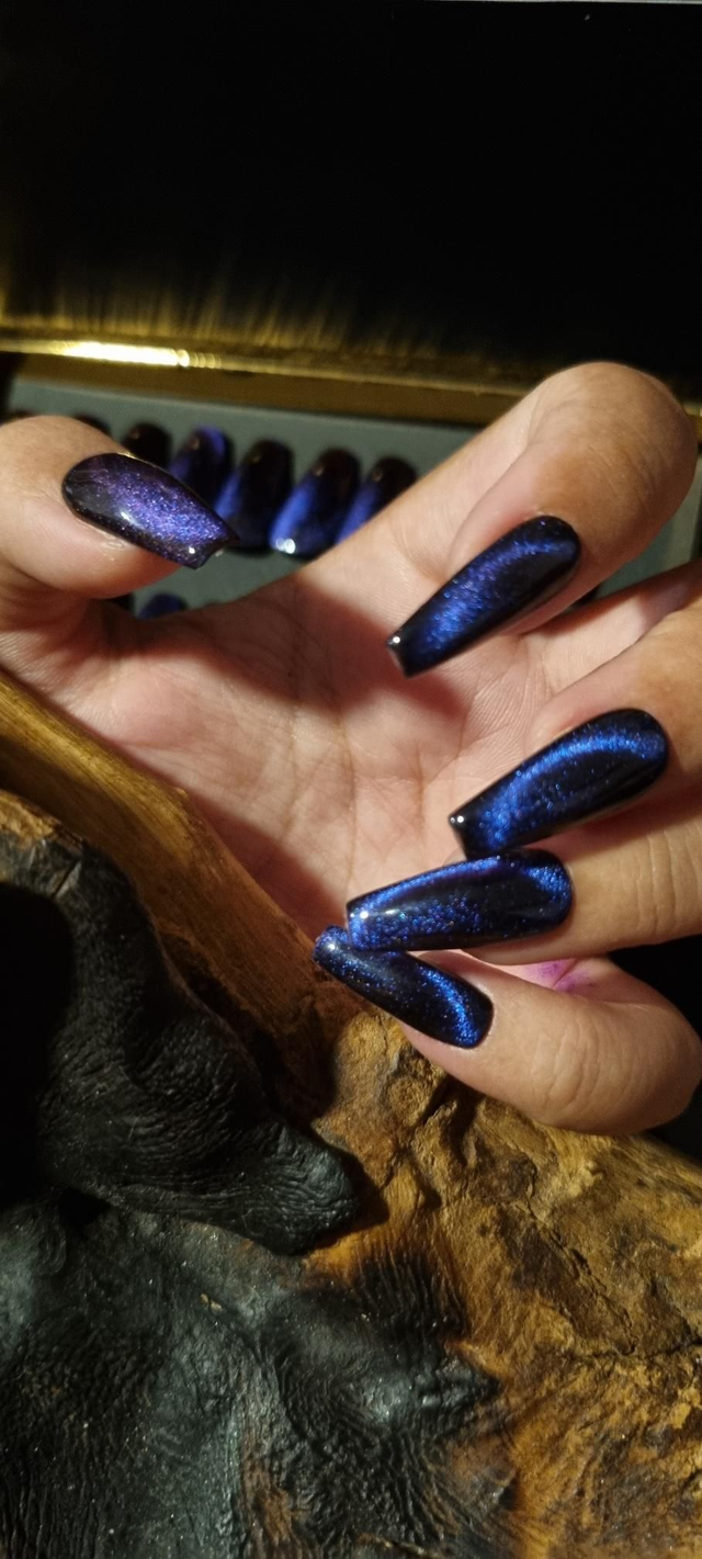 Blue cat eyes little coffin M