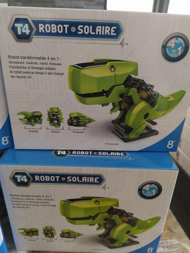 ROBOT TRANSFORMATION SOLAIRE 4 EN 1