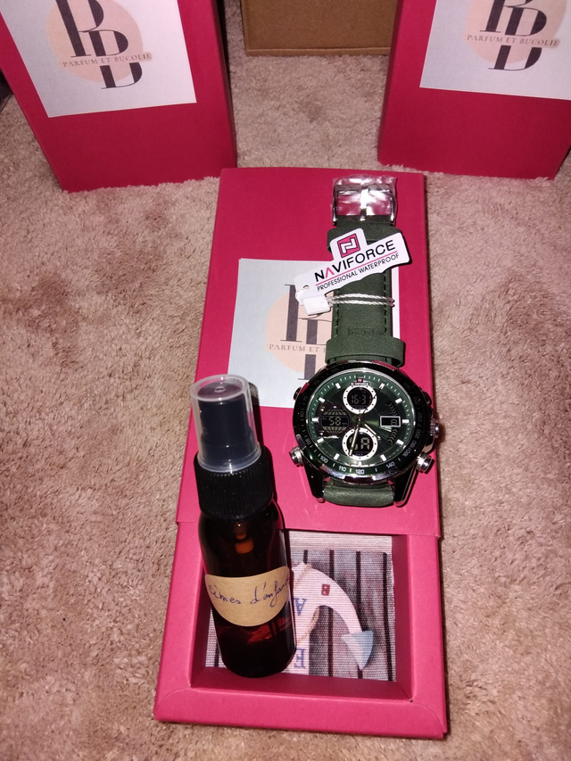 Coffret 1 parfum + 1 montre homme NAVIFORCE modèle 1