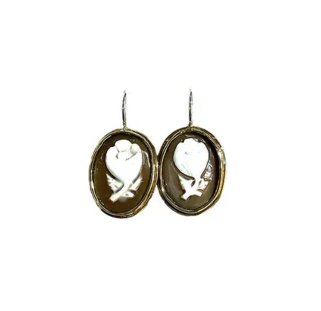 Orecchini con cammeo sardonico modello 0372