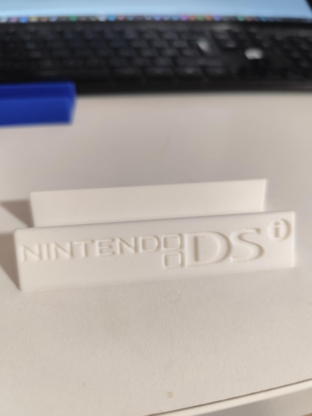 Support d&#039;exposition Nintendo DS i