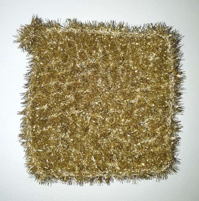 Lavette pour la toilette, la vaisselle ou les vitres dorée