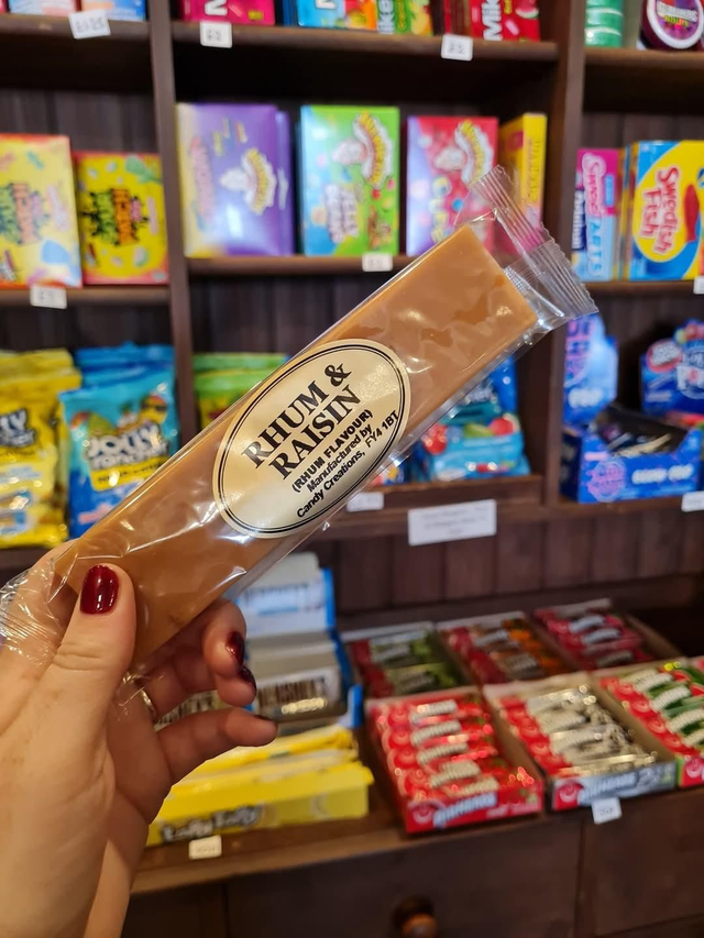 Rhum &amp; Raisin Fudge Bar