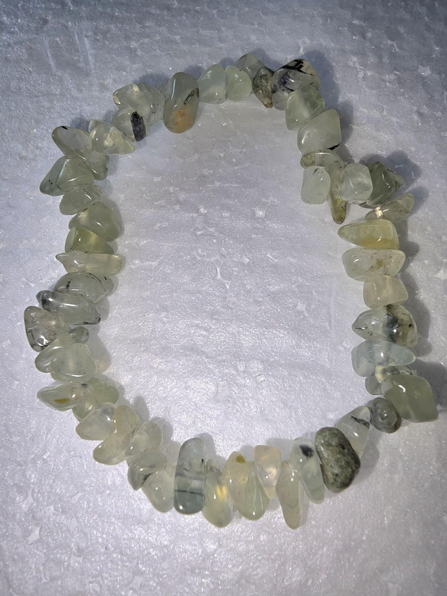 Prehnite Chip Gemstone Bracelet 