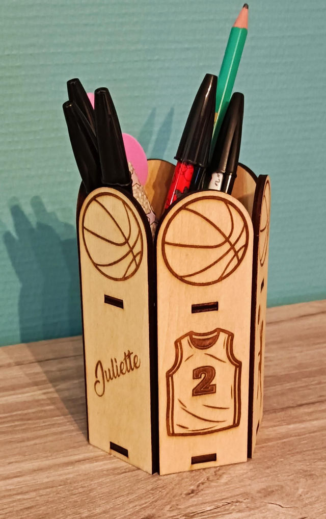 Pot à crayons exagonal