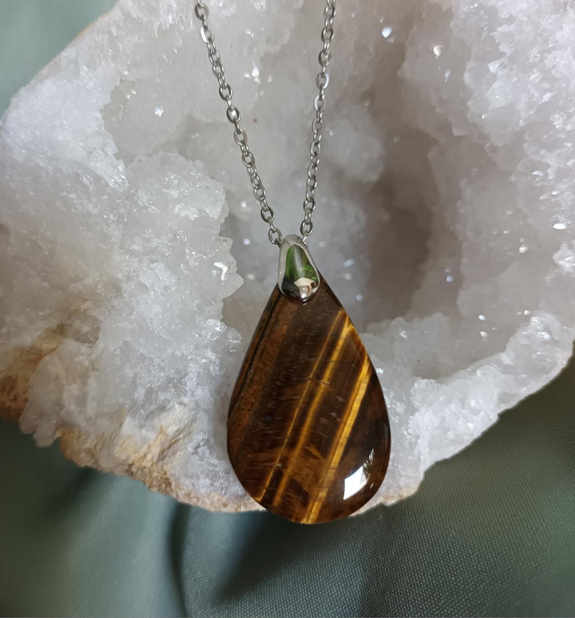 Pendentif œil de tigre