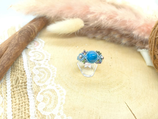 Bague bleue apatite avec perles inox et perles miyuki 