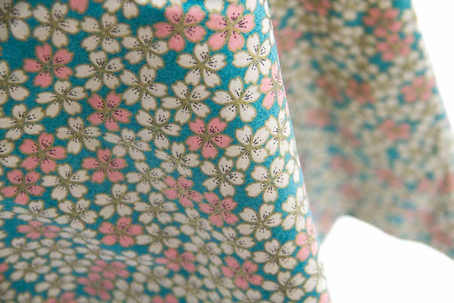 Sakuras gold Turquesa 50x55 cm