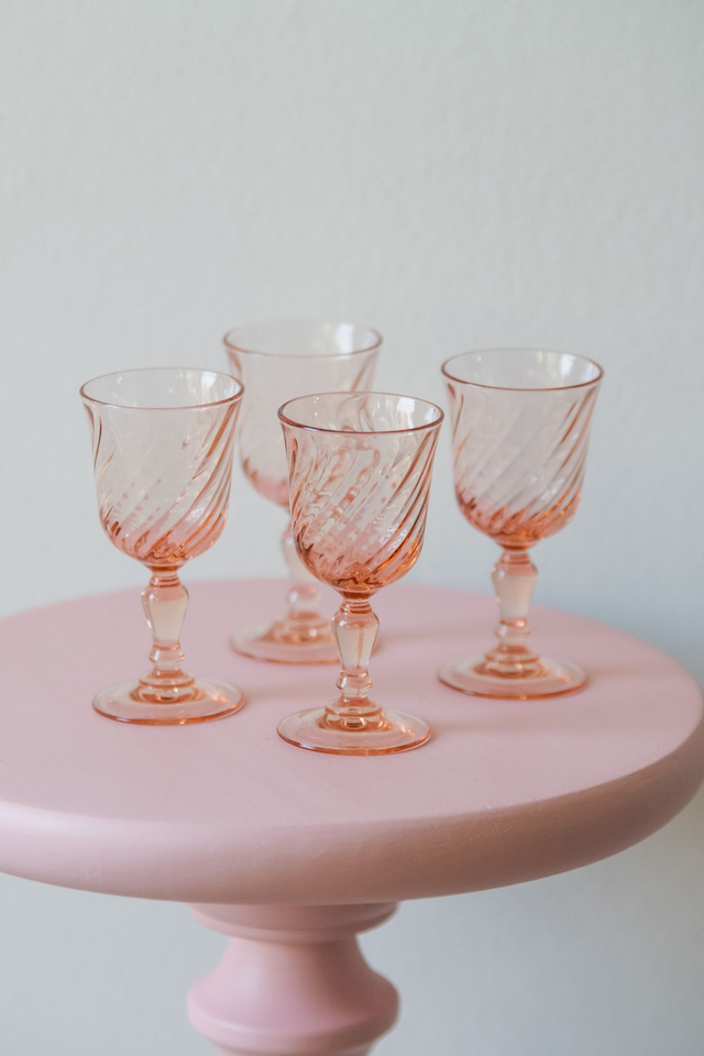 Lot de 4 verres à liqueur rosaline Arcoroc ✨