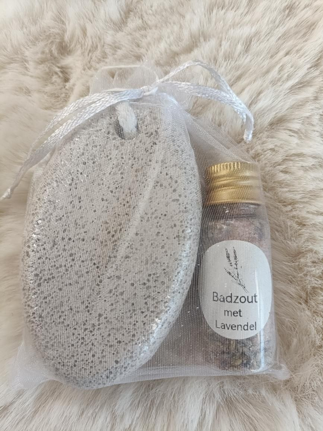Setje puimsteen en badzout