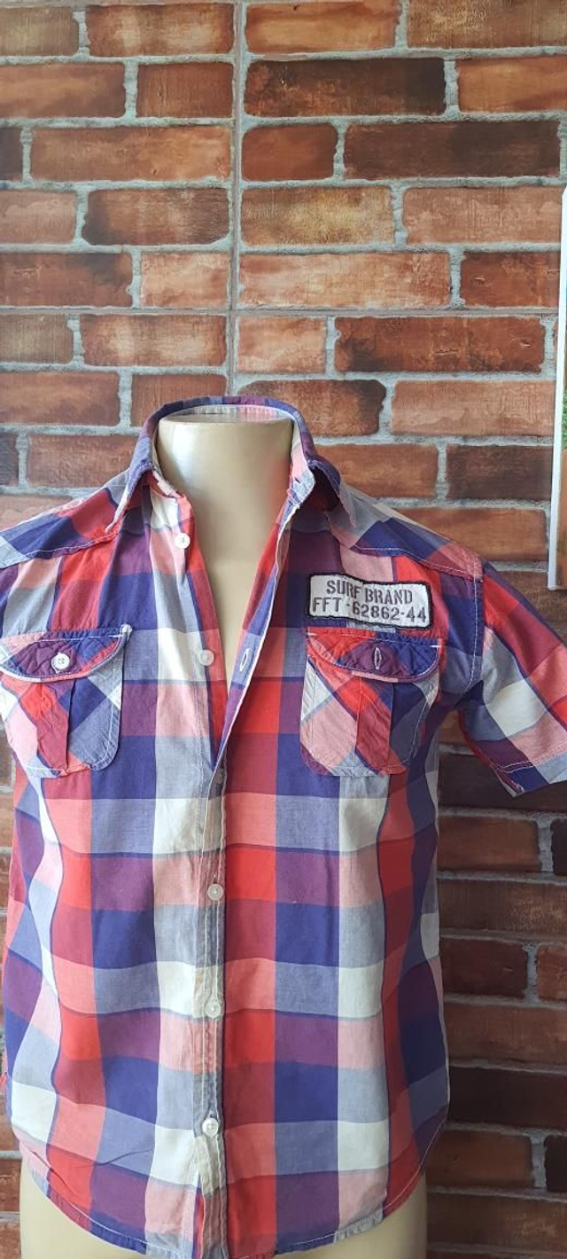 Camisa Quadriculado, Masc. T/M , OBS: Usado Super Conservado 