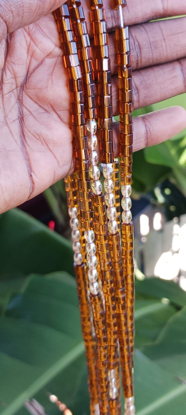 Baya, Perles de reins, Fait main