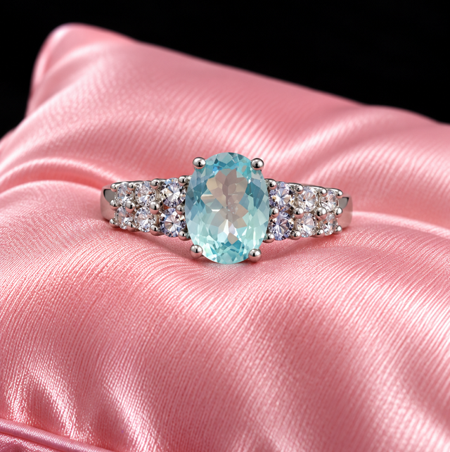 Sterling Silver &amp; Blue Topaz Ring 