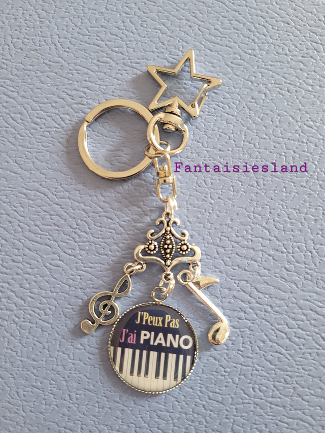 Accroch-clés argenté - J'peux pas j'ai Piano