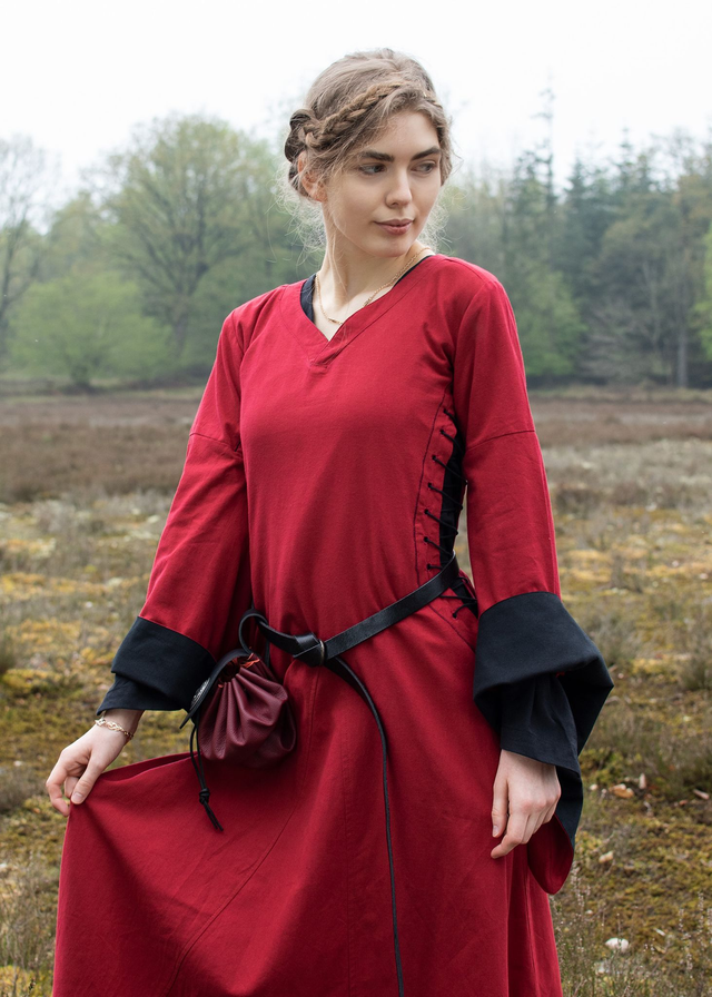Kleid mit Höllenfenstern, Rot/Schwarz