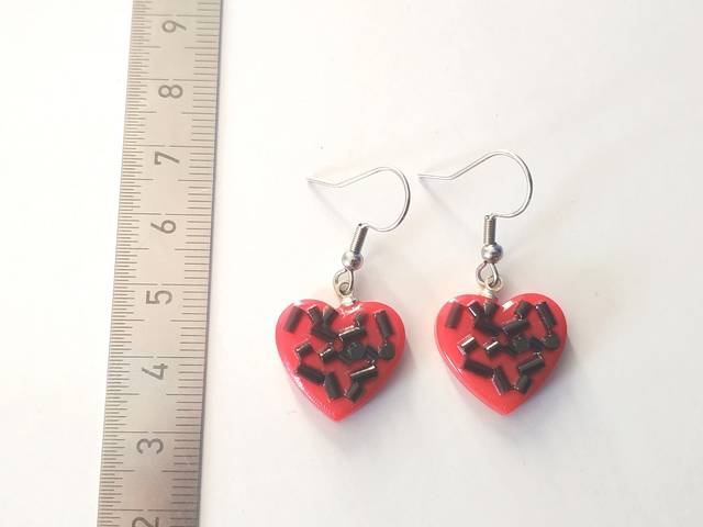Boucles d'oreilles cœur rouge et noir