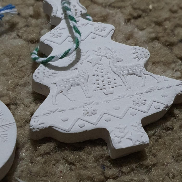 Tree Xmas decoration/present tag (paintable)