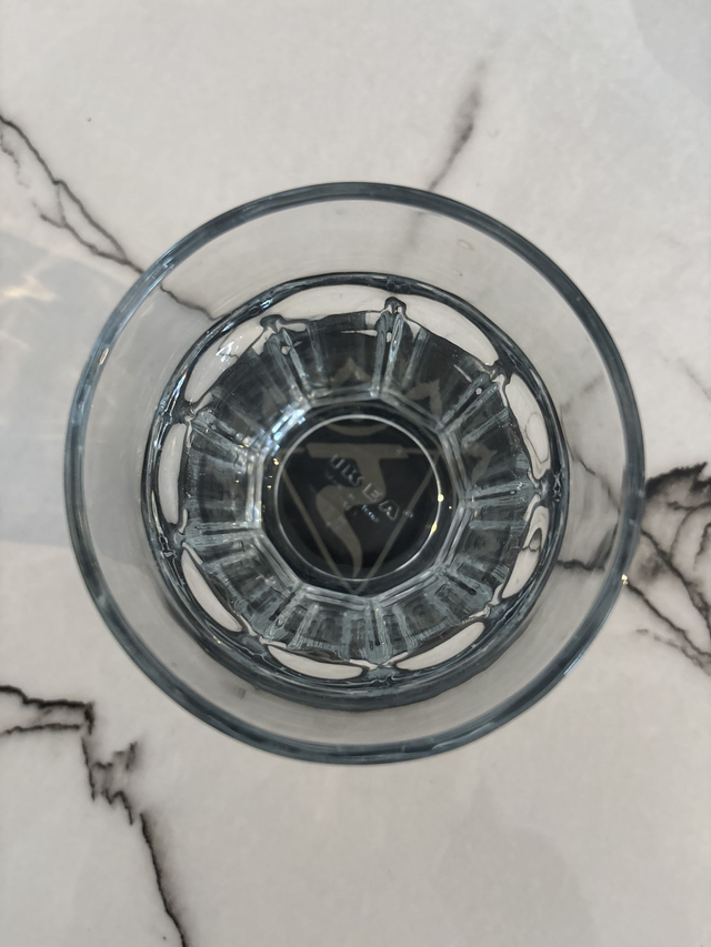 Chakra du Plexus Solaire – Manipura gravé sur un dessous de verre en ardoise de 10 cm de diamètre