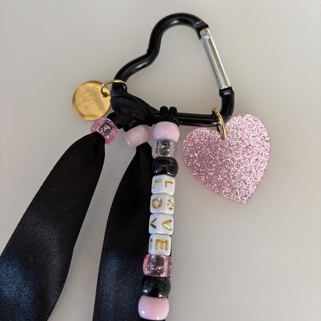 Porte-clés Grigri LOVE rose