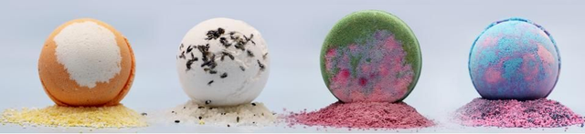 Very Berry Bath Bomb - Large (200g)