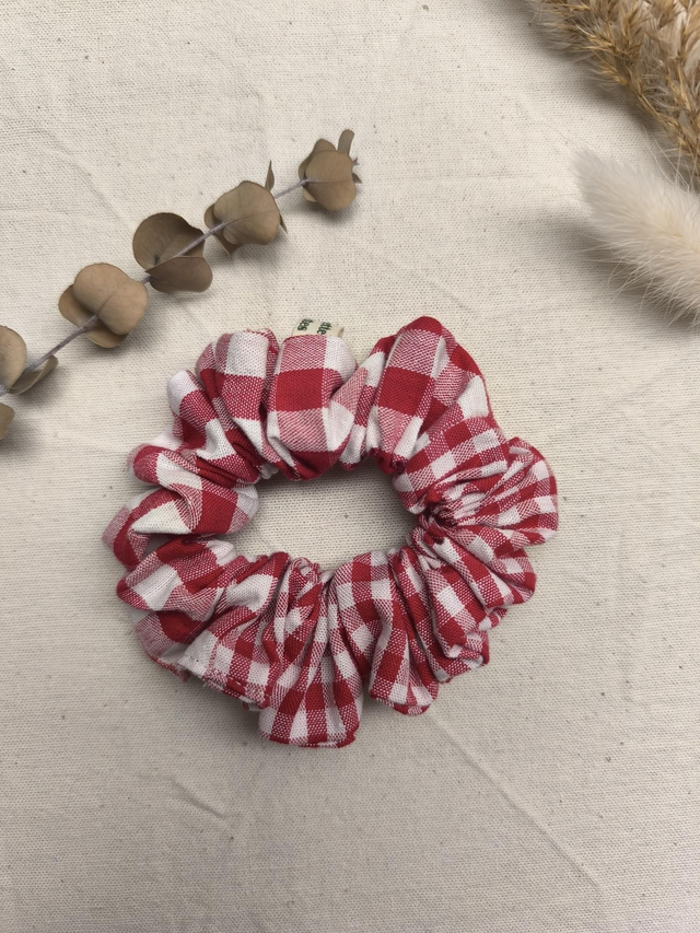 Chouchou upcyclé vichy rouge