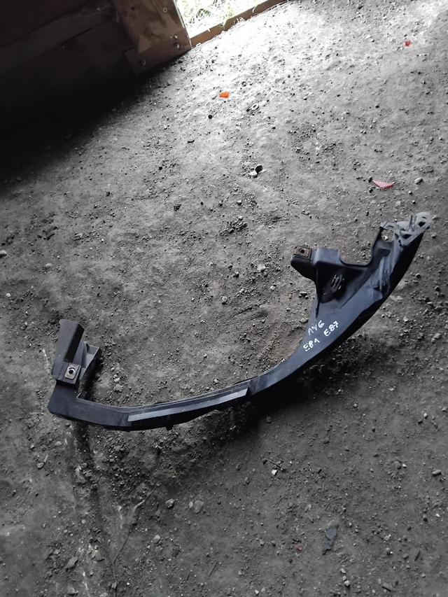 Support de phare conducteur 