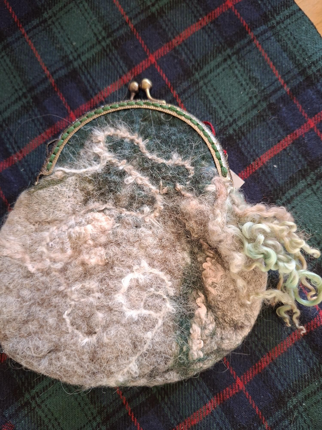 Porte monnaie/maquillage FEU07007