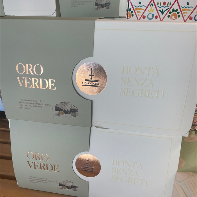 Oro verde colomba più barattolo crema pistacchio 