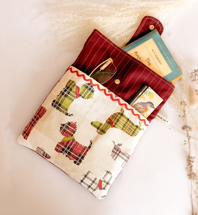 Funda de libro de tela estampada