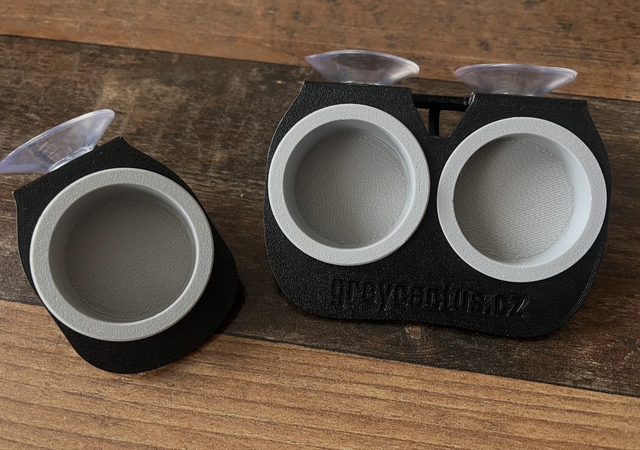 Závěsné krmítko s dvěma miskami GC Zelená