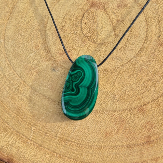 Collier Malachite pierre plate