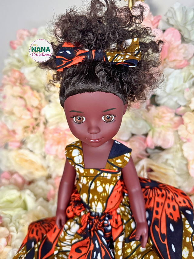 Poupée - Doll - Haut et Jupe fait main - tissu Wax | Cheveux bouclés