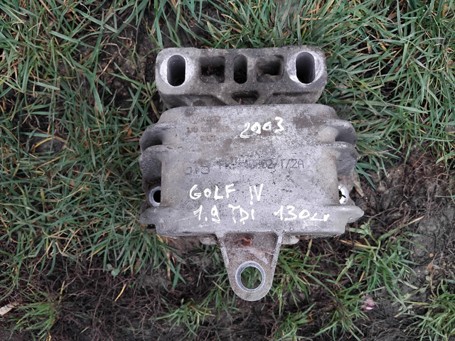 Support de boîte de vitesse 