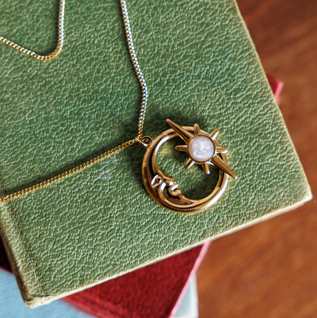 Luna Necklace