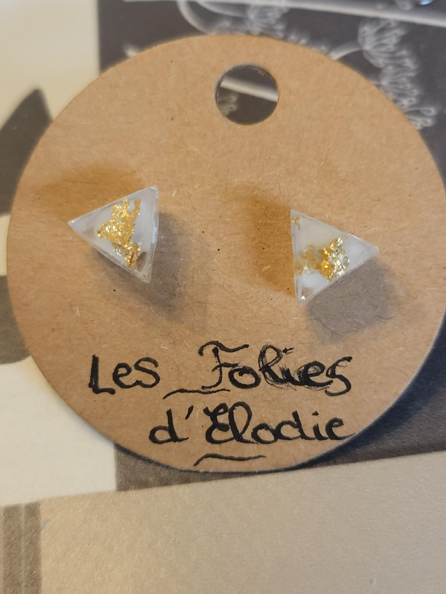 Boucles d&#039;oreilles puce