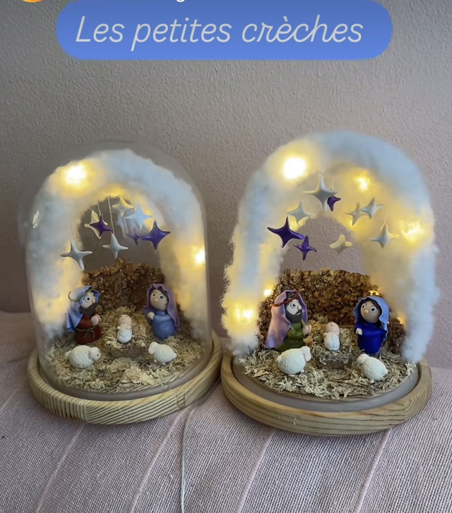 Petites crèches sous verre - lumineuses // vendues - sur commande