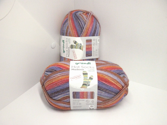 Pelote de fil à tricoter &quot;chaussettes&quot;  