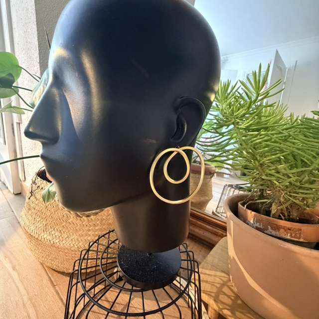 Pendiente doble aro mate