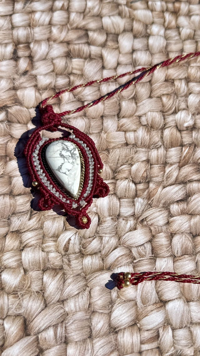 Médaillon et cordon Séléné