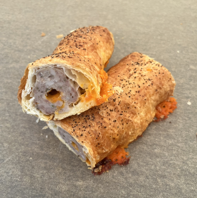 Lincolnshire Sausage Roll (Red Leicester) 