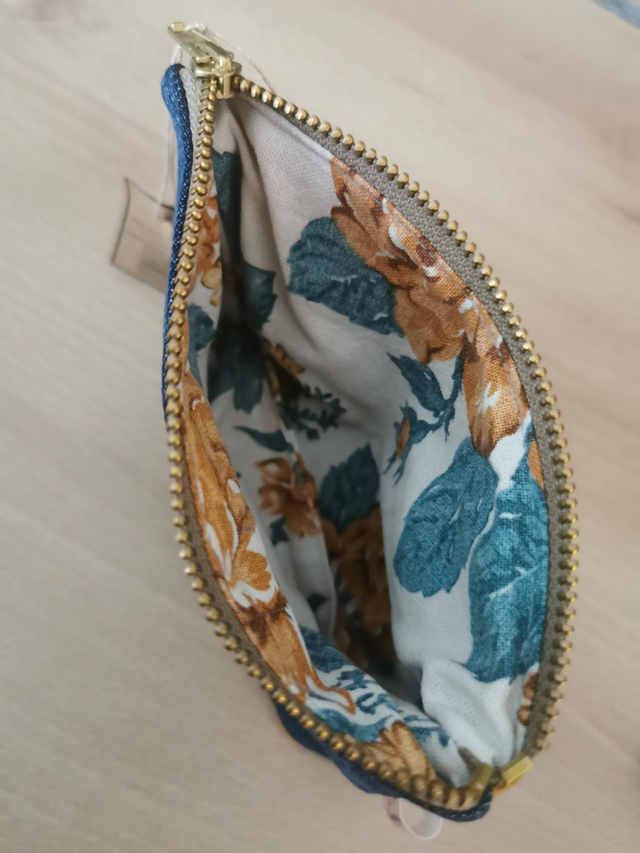 Trousse en tissu recyclé
