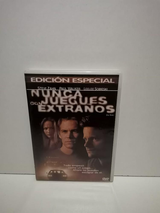 Nunca Juegues con Extraños [DVD] Usado