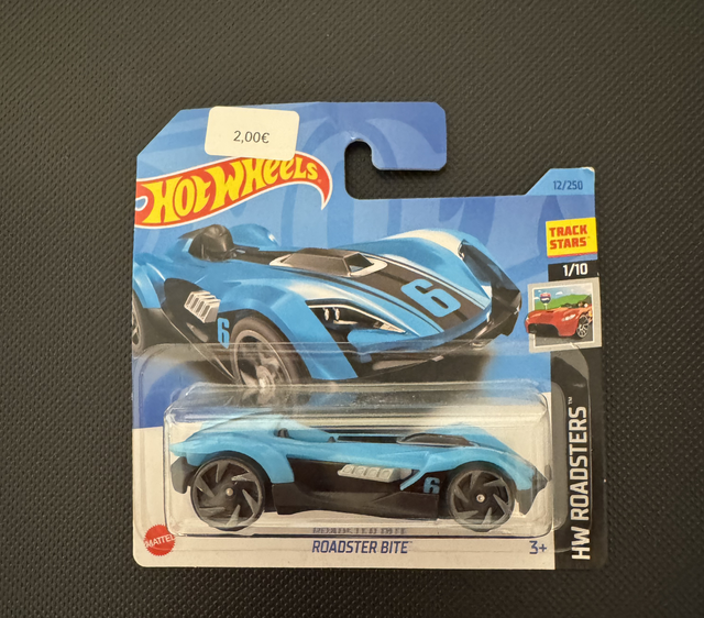Hot Wheels ROADSTER BITE