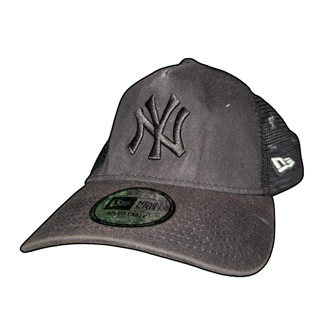 Black Yankees New Era Trucker Cap - Adjustable/OS