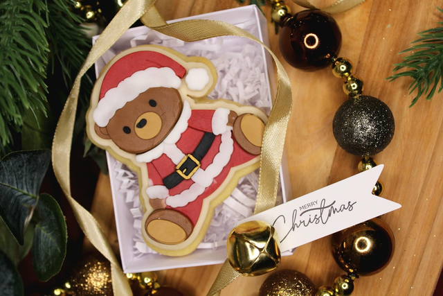 Santa Bear Luxury Biscuit Gift